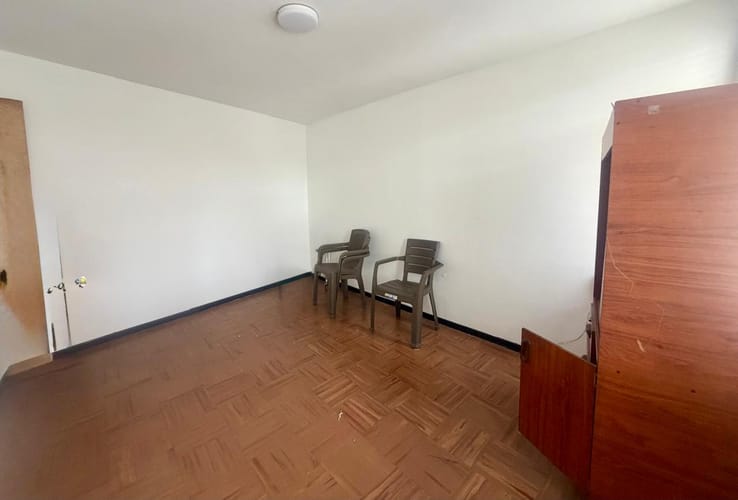 Casa de 13 alcobas en venta en Engativá, Bogotá, 347 m² · foto 13 de 24