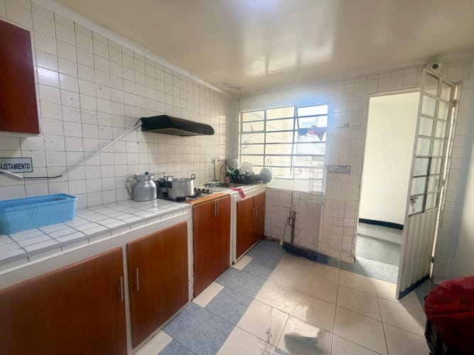 Casa de 13 alcobas en venta en Engativá, Bogotá, 347 m² · foto 18 de 24