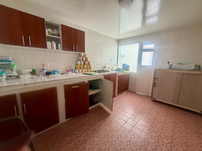 Casa de 13 alcobas en venta en Engativá, Bogotá, 347 m² · foto 22 de 24