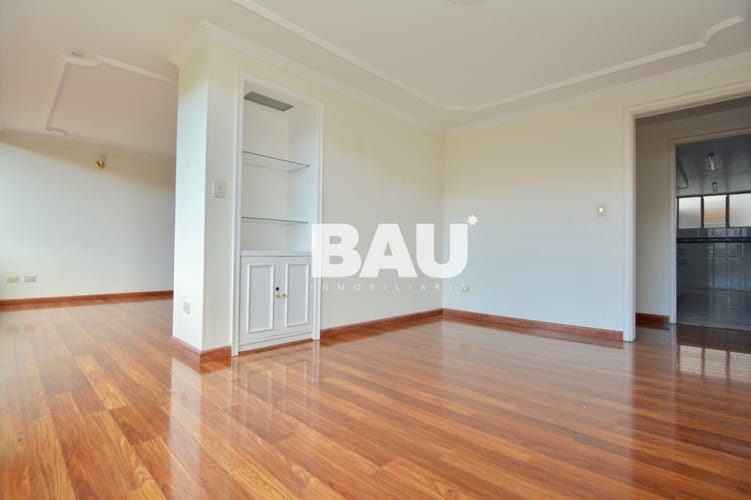 Apartamento de 3 alcobas en venta en Santa Barbara Central, Bogotá, 175 m² · foto 10 de 23