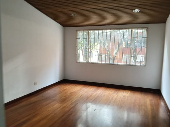 Casa de 5 alcobas en arriendo en Puente Largo, Bogotá, 430 m² · foto 16 de 24