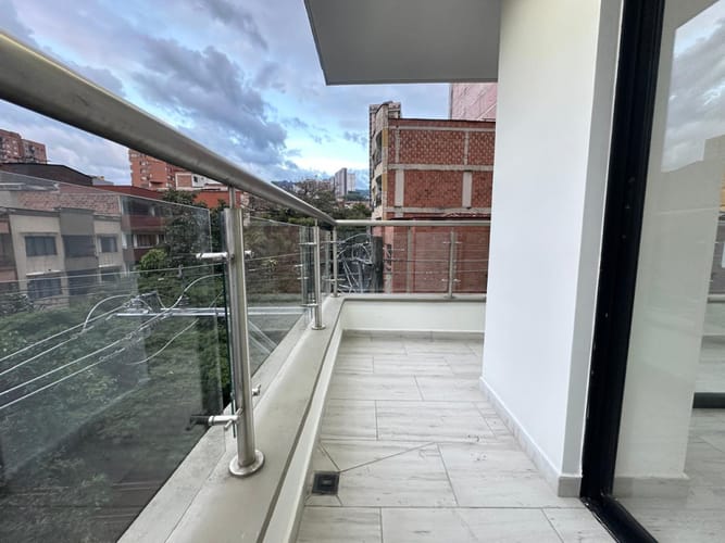 Apartamento de 2 alcobas en arriendo en Entreamigos, Sabaneta, 60 m² · foto 2 de 15