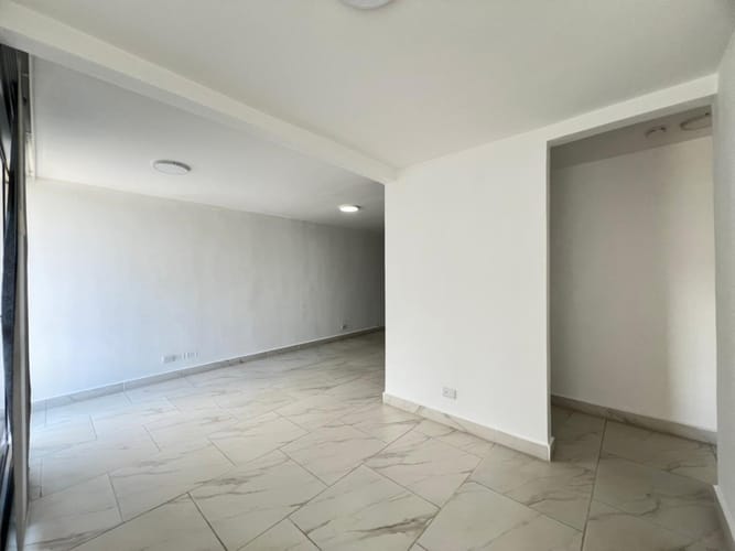 Apartamento de 2 alcobas en arriendo en San Jose, Sabaneta, 65 m² · foto 3 de 14