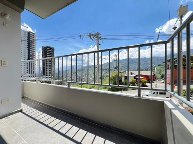 Apartamento de 2 alcobas en arriendo en San Jose, Sabaneta, 65 m² · foto 4 de 14