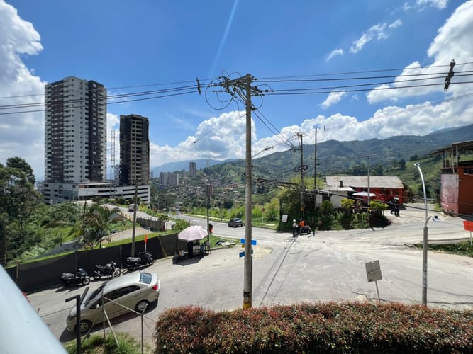 Apartamento de 2 alcobas en arriendo en San Jose, Sabaneta, 65 m² · foto 5 de 14