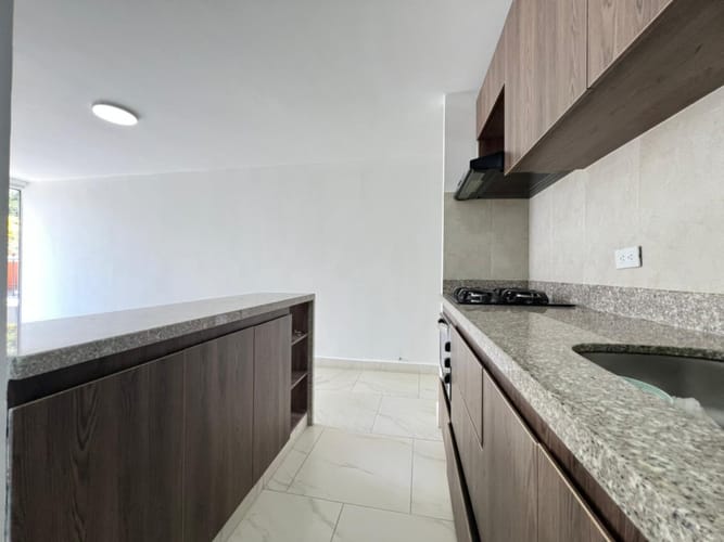 Apartamento de 2 alcobas en arriendo en San Jose, Sabaneta, 65 m² · foto 7 de 14