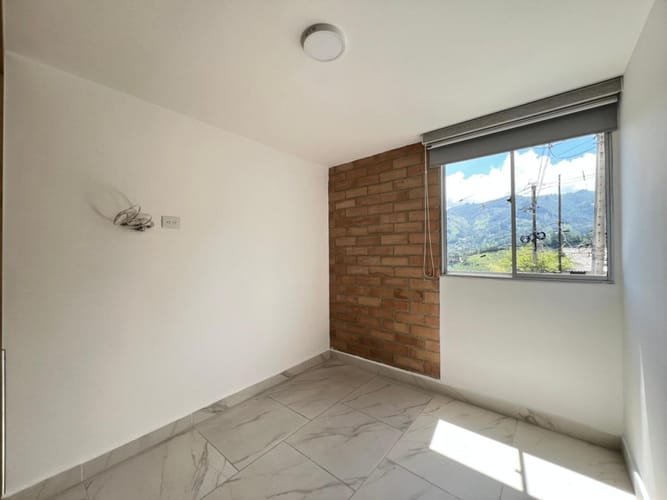 Apartamento de 2 alcobas en arriendo en San Jose, Sabaneta, 65 m² · foto 9 de 14