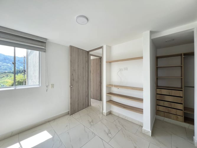 Apartamento de 2 alcobas en arriendo en San Jose, Sabaneta, 65 m² · foto 12 de 14