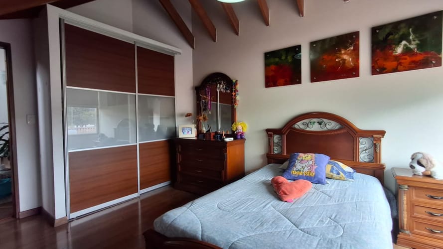 Casa de 4 alcobas en arriendo en San Jose De Bavaria, Bogotá, 380 m² · foto 17 de 24