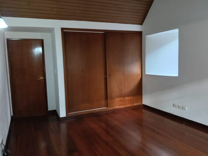 Casa de 5 alcobas en venta en Puente Largo, Bogotá, 430 m² · foto 15 de 24