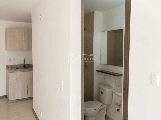 Apartamento de 3 alcobas en venta en Mayorca, Sabaneta, 66 m² · foto 3 de 21