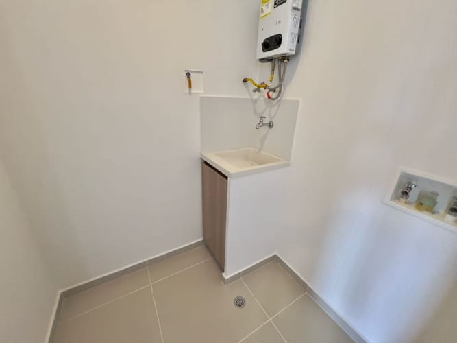 Apartamento de 2 alcobas en venta en Villa Carlota, Medellín, 85 m² · foto 8 de 18