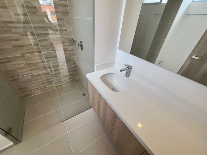 Apartamento de 2 alcobas en venta en Villa Carlota, Medellín, 85 m² · foto 12 de 18