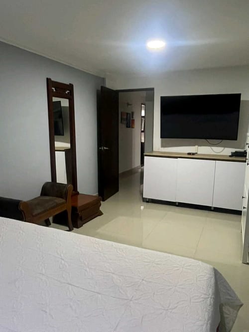 Apartamento de 4 alcobas en venta en Laureles, Medellín, 117 m² · foto 12 de 20