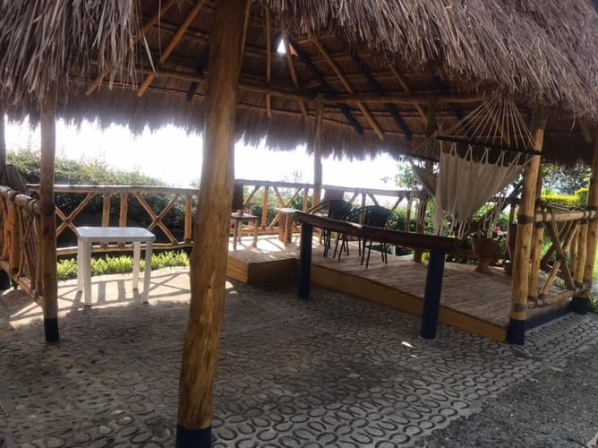 Casa de 4 alcobas en venta en Zarzal Curzao, Copacabana, 1300 m² · foto 18 de 20