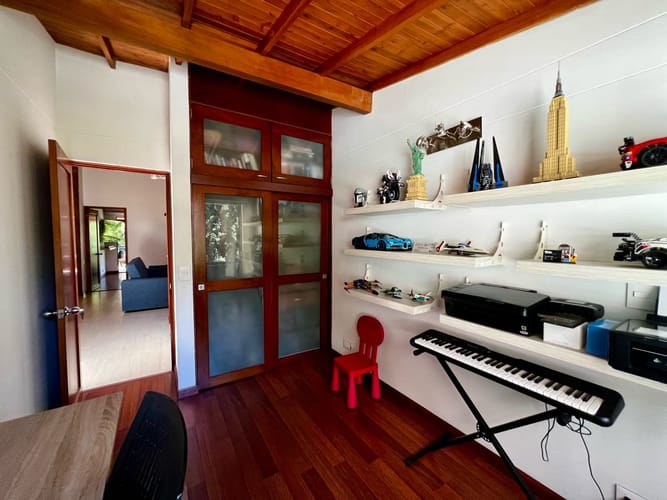 Apartamento de 3 alcobas en venta en Ancon Sur, La Estrella, 209 m² · foto 23 de 24