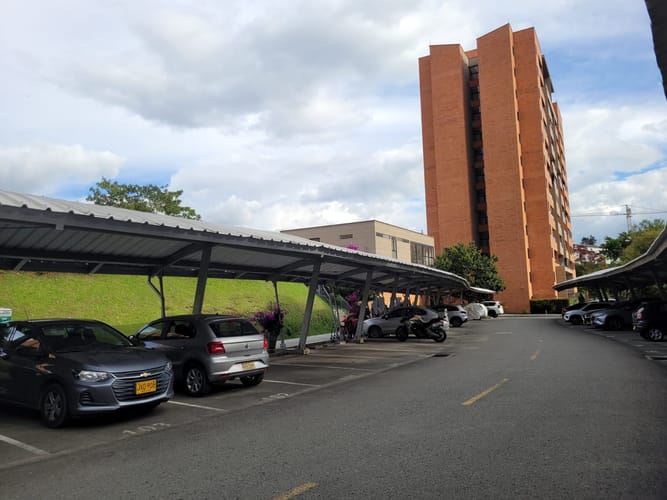 Apartamento de 3 alcobas en venta en El Porvenir, Rionegro, 86 m² · foto 3 de 19