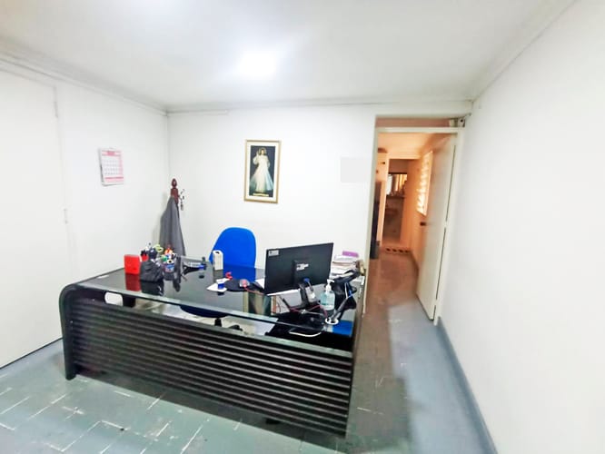 Casa de 20 alcobas en venta en La Candelaria, Medellín, 565 m² · foto 10 de 20