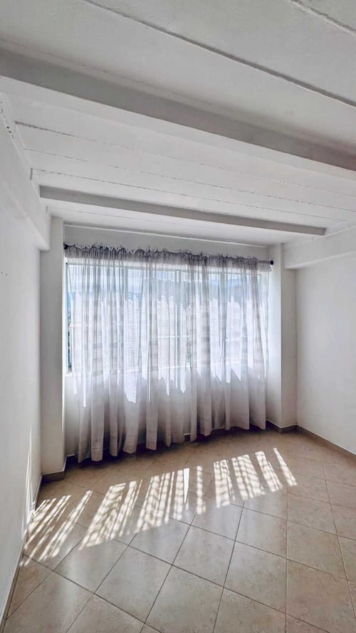Apartamento de 3 alcobas en venta en Los Naranjos, Medellín, 76 m² · foto 9 de 17