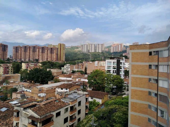 Apartamento de 3 alcobas en venta en Los Naranjos, Medellín, 76 m² · foto 17 de 17