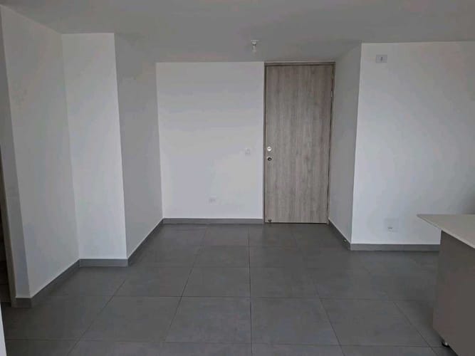 Apartamento de 3 alcobas en venta en Las Lomitas, Sabaneta, 76 m² · foto 5 de 18