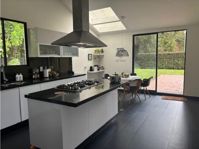 Casa de 4 alcobas en venta en Cr San Valentin, Chía, 311 m² · foto 4 de 23