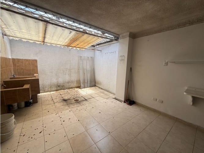 Casa de 4 alcobas en venta en Camino Real, Cali, 298 m² · foto 9 de 21