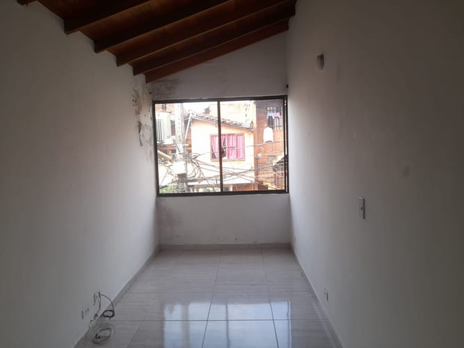 Apartamento de 3 alcobas en venta en Aures, Medellín, 50 m² · foto 9 de 15