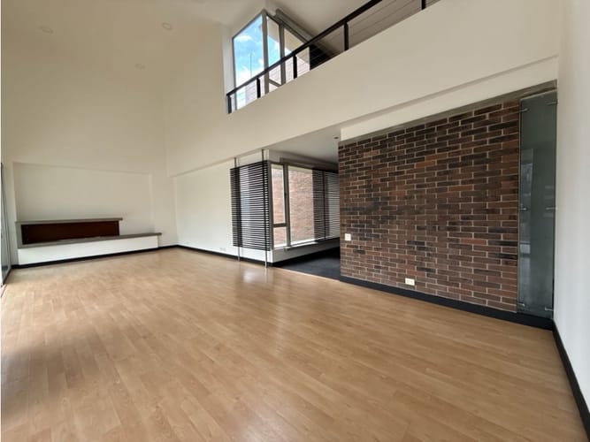 Apartamento de 4 alcobas en venta en Alejandría, Medellín, 360 m² · foto 3 de 24
