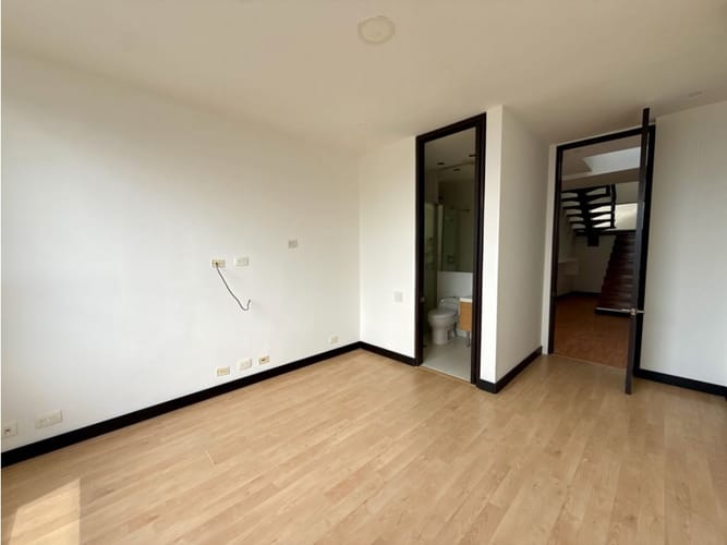 Apartamento de 4 alcobas en venta en Alejandría, Medellín, 360 m² · foto 12 de 24