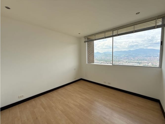 Apartamento de 4 alcobas en venta en Alejandría, Medellín, 360 m² · foto 15 de 24