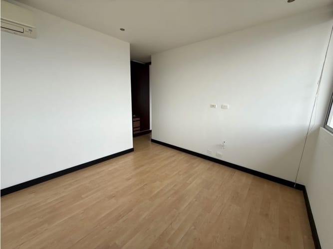 Apartamento de 4 alcobas en venta en Alejandría, Medellín, 360 m² · foto 20 de 24
