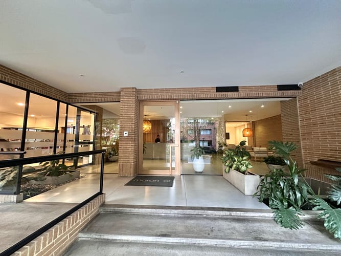 Apartamento de 3 alcobas en venta en La Carolina, Bogotá, 160 m² · foto 4 de 24