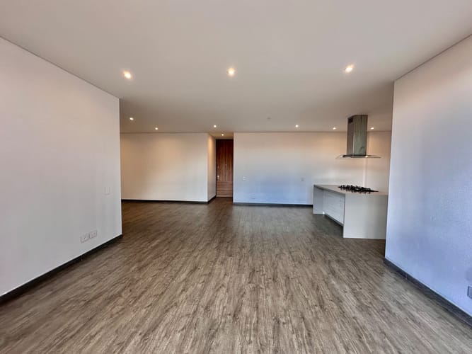 Apartamento de 3 alcobas en venta en La Carolina, Bogotá, 160 m² · foto 12 de 24