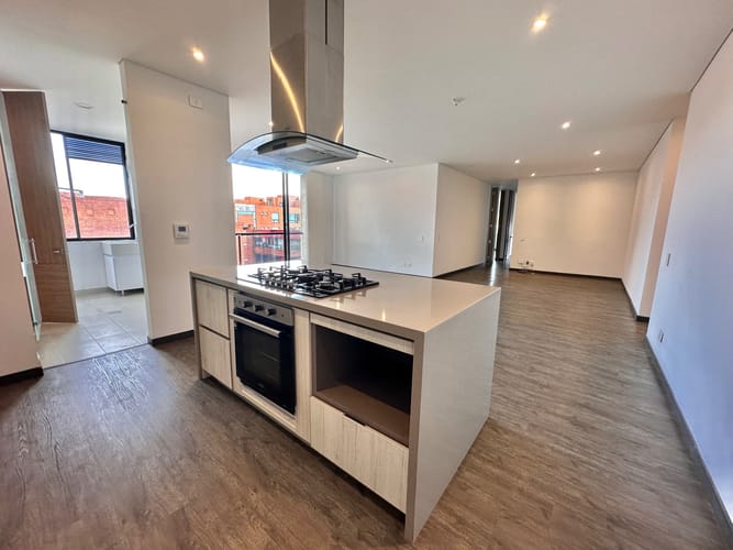Apartamento de 3 alcobas en venta en La Carolina, Bogotá, 160 m² · foto 13 de 24