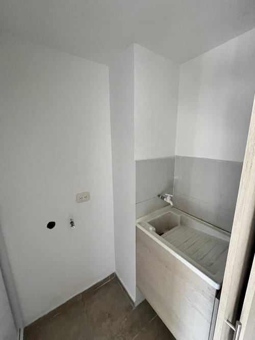 Apartaestudio en venta en La Flora, Cali, 30 m² · foto 8 de 20