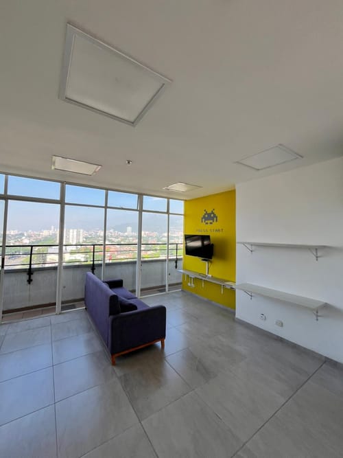 Apartaestudio en venta en La Flora, Cali, 30 m² · foto 15 de 20
