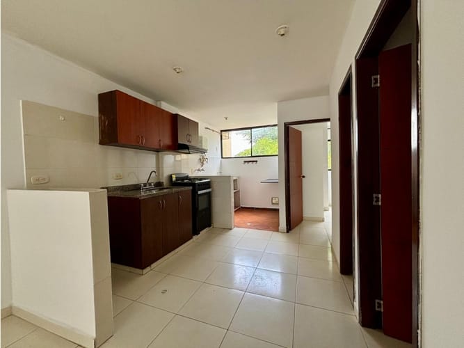 Apartamento de 2 alcobas en arriendo en Granjas De Provenza, Bucaramanga, 50 m² · foto 2 de 10
