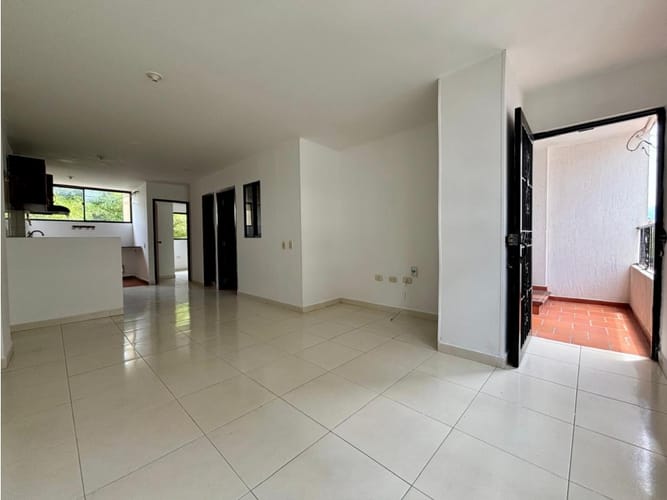 Apartamento de 2 alcobas en arriendo en Granjas De Provenza, Bucaramanga, 50 m² · foto 4 de 10