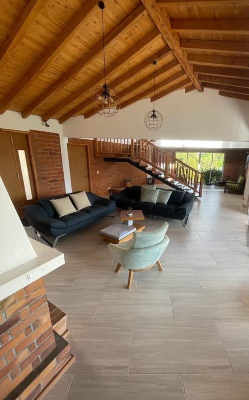 Casa de 4 alcobas en venta en Mampuesto, Rionegro, 370 m² · foto 1 de 10