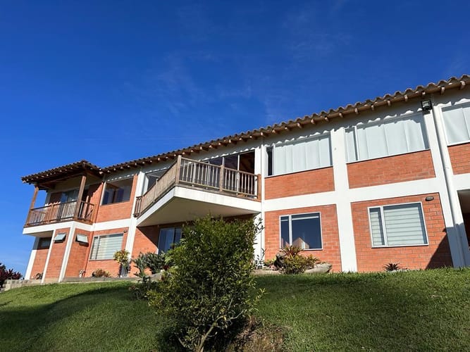 Casa de 4 alcobas en venta en Mampuesto, Rionegro, 370 m² · foto 9 de 10