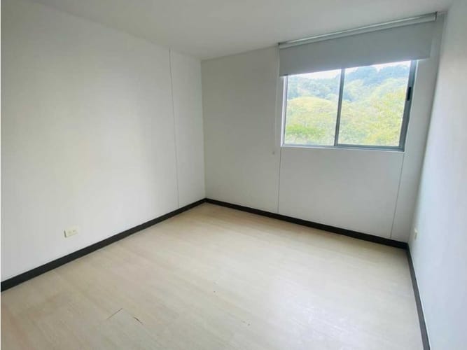 Apartamento de 3 alcobas en arriendo en Prados De Sabaneta, Sabaneta, 108 m² · foto 6 de 24