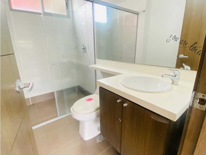 Apartamento de 3 alcobas en arriendo en Prados De Sabaneta, Sabaneta, 108 m² · foto 17 de 24