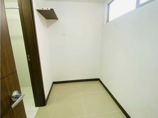 Apartamento de 3 alcobas en arriendo en Prados De Sabaneta, Sabaneta, 108 m² · foto 18 de 24