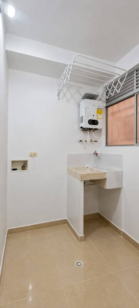 Apartamento de 3 alcobas en arriendo en Valle Del Lili, Cali, 58 m² · foto 4 de 8