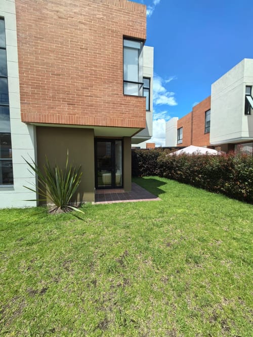 Casa de 3 alcobas en arriendo en Cr. Caminos De Chunugua, Cajicá, 114 m² · foto 3 de 21