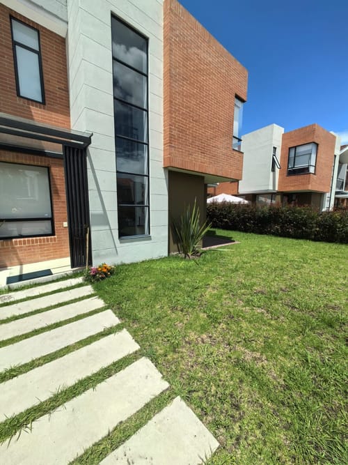 Casa de 3 alcobas en arriendo en Cr. Caminos De Chunugua, Cajicá, 114 m² · foto 2 de 21