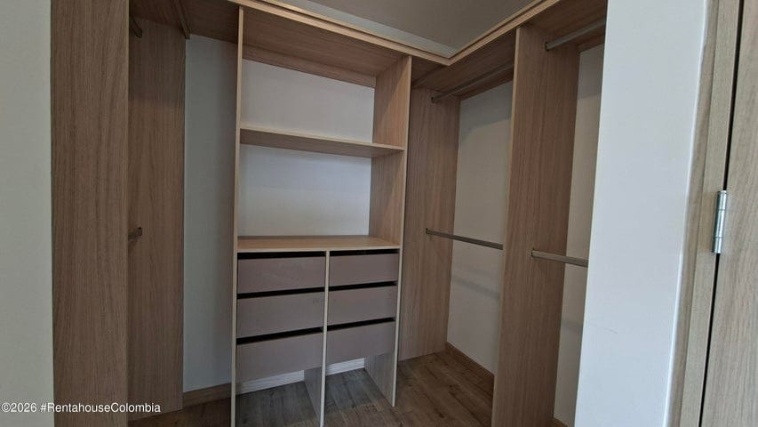 Apartamento de 3 alcobas en venta en Lagos De Torca, Bogotá, 82 m² · foto 14 de 24