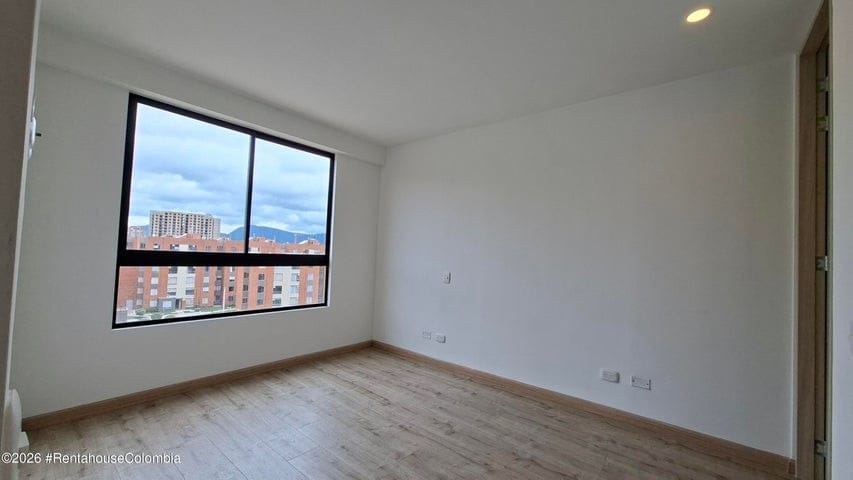 Apartamento de 3 alcobas en venta en Lagos De Torca, Bogotá, 82 m² · foto 11 de 24
