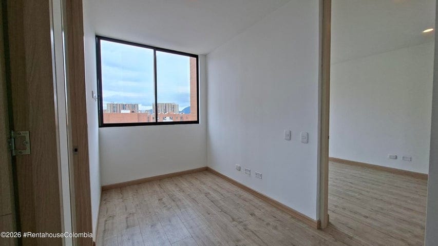 Apartamento de 3 alcobas en venta en Lagos De Torca, Bogotá, 82 m² · foto 9 de 24